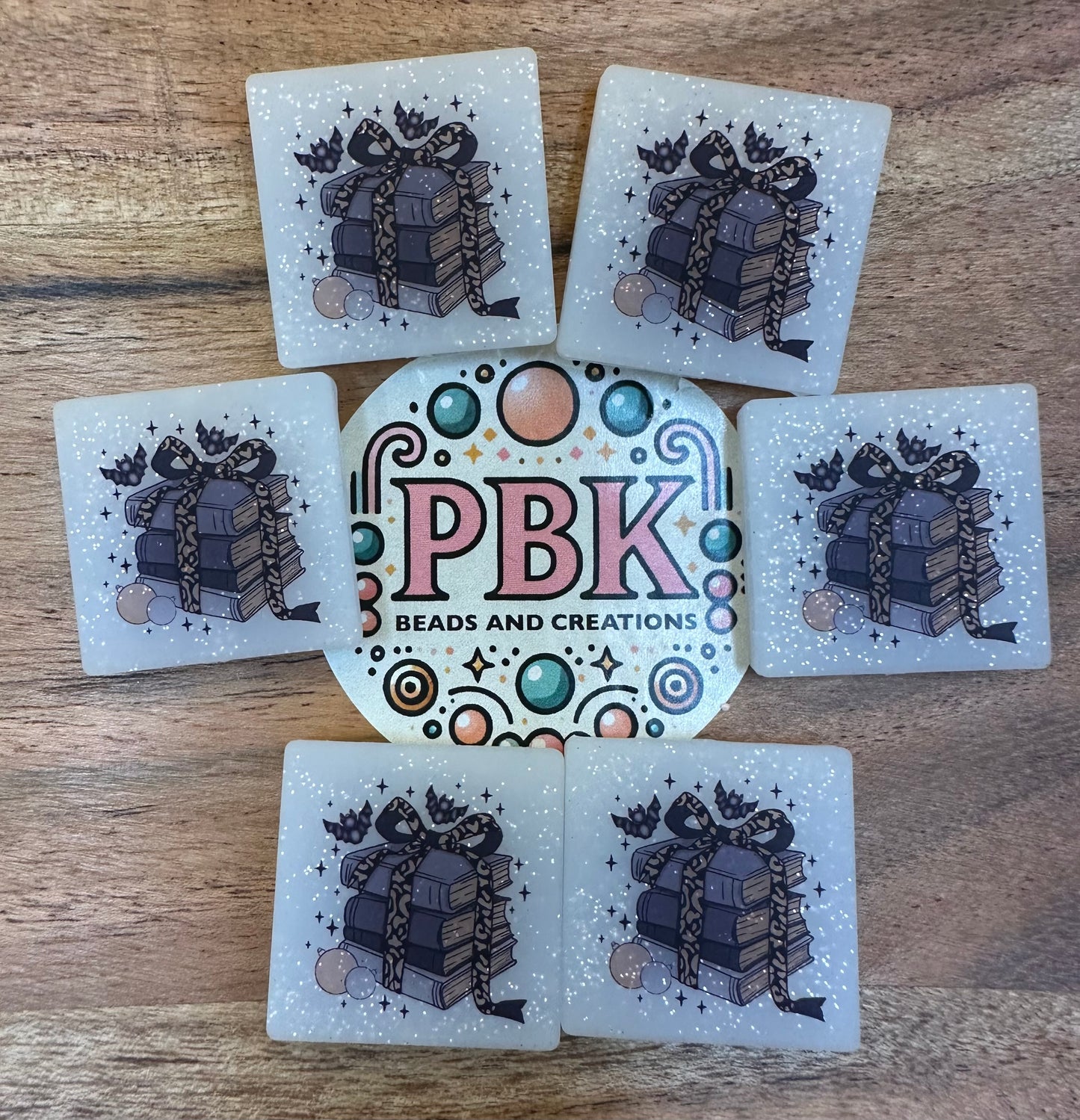 Books & Bats- EXCLUSIVE TO PBK- Silicone Focal Bead