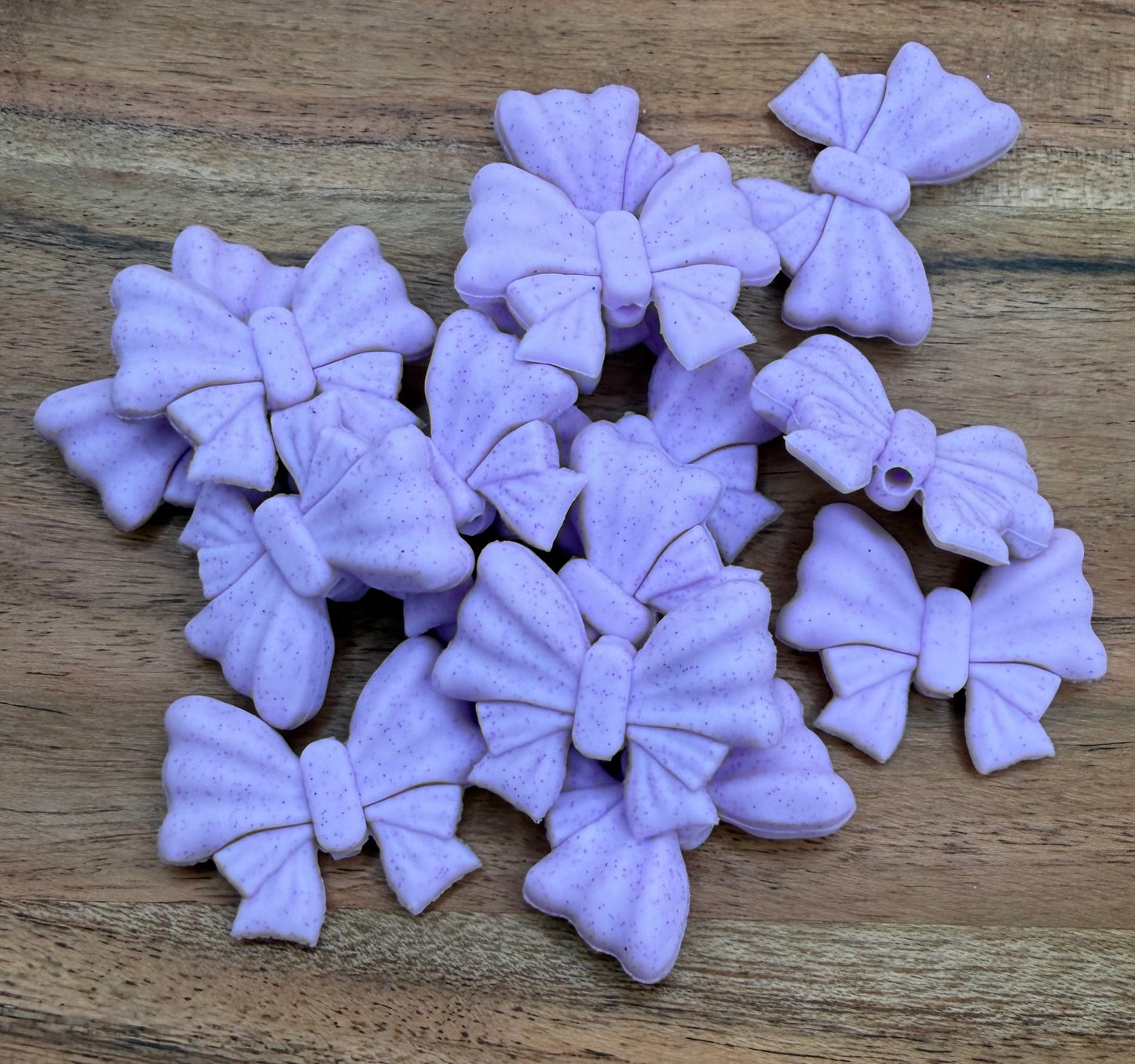 Light Purple Glitter Bow - Silicone Focal Bead