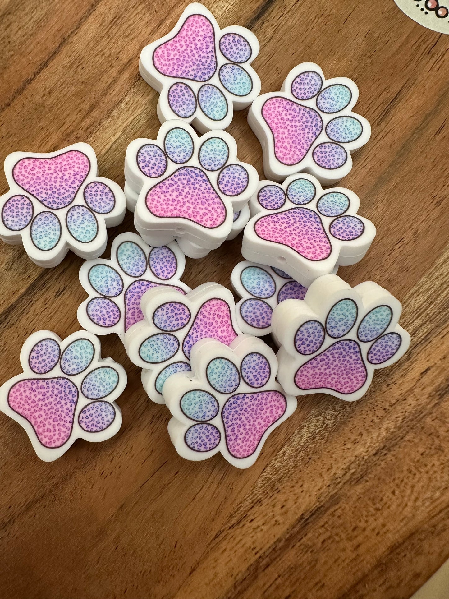 Pastel Paw Print- Focal