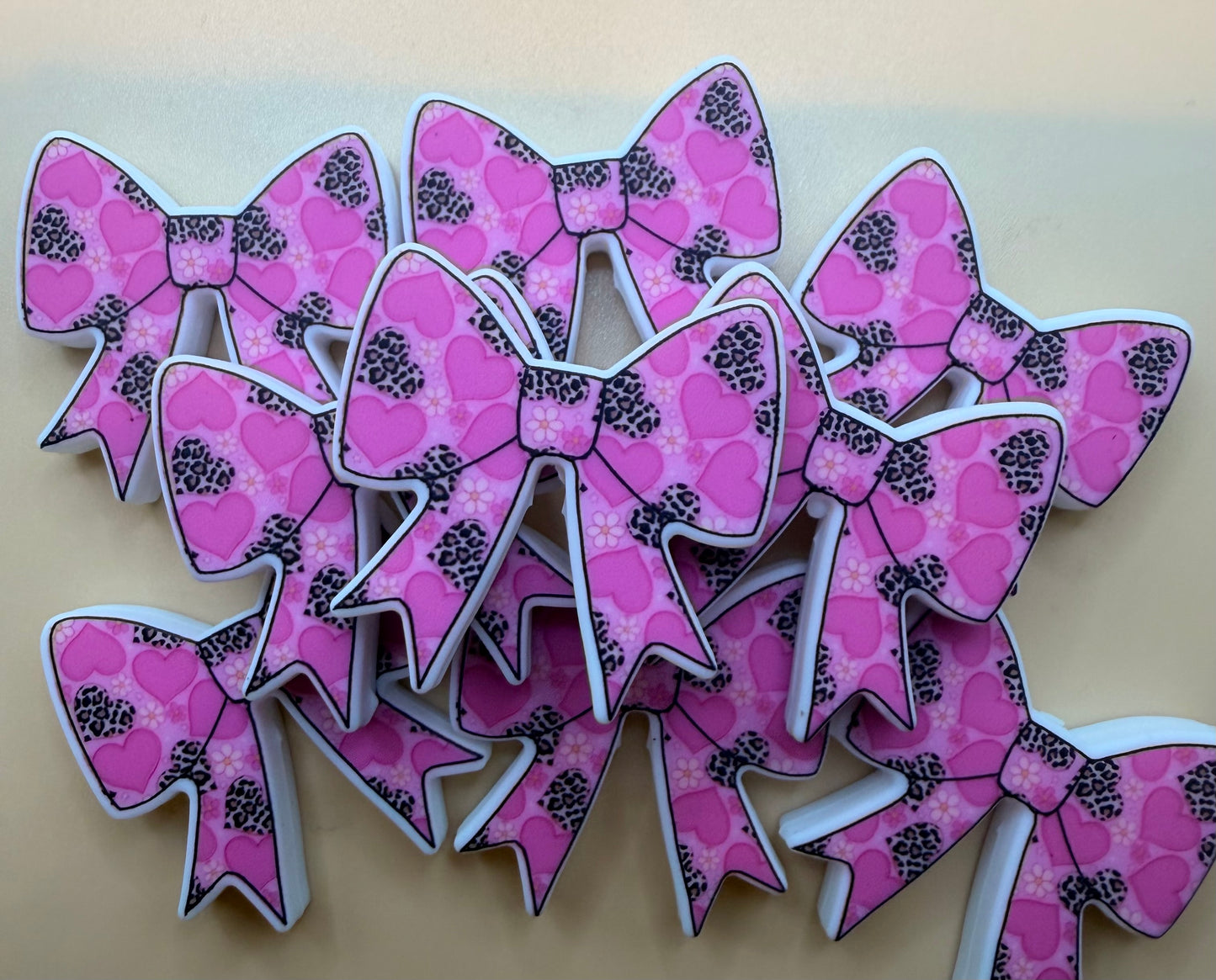 Leopard Hearts Bow- Silicone Focal Bead