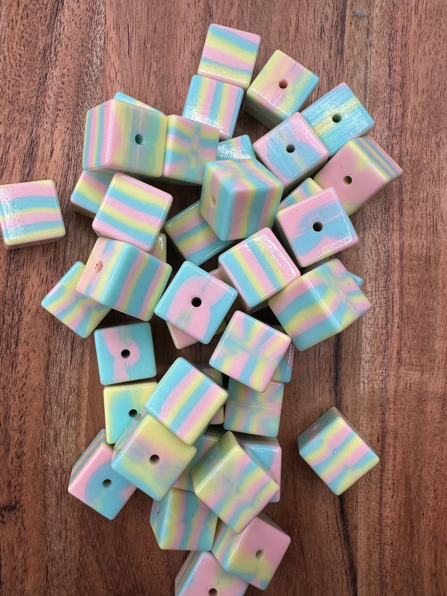 Cotton Candy Swirl Cubes- 15mm Beads